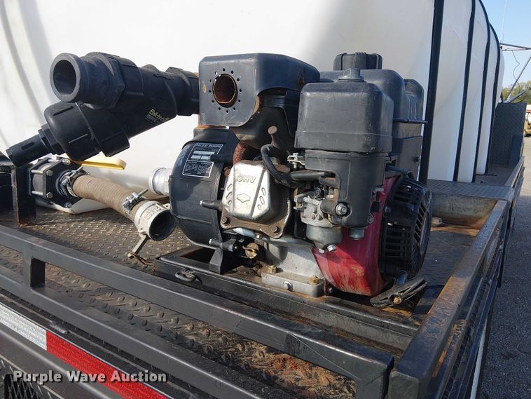 image for item NU9739 1993 Chevrolet Kodiak C7 flatbed truck