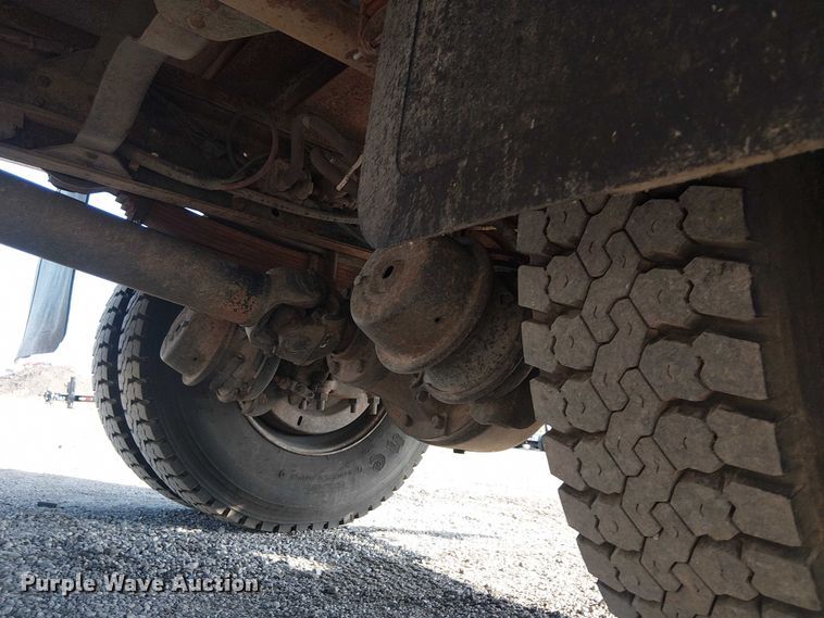 image for item NU9739 1993 Chevrolet Kodiak C7 flatbed truck