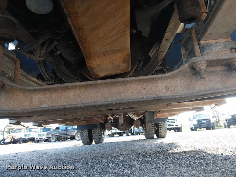 image for item NU9739 1993 Chevrolet Kodiak C7 flatbed truck