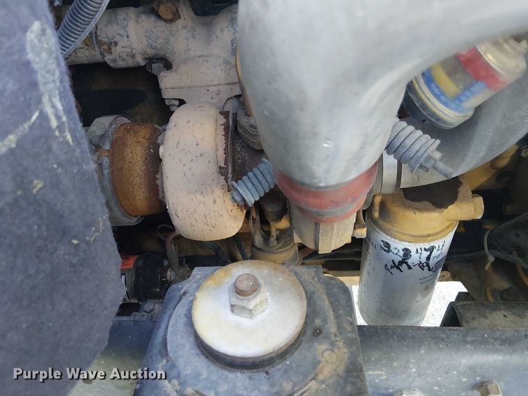 image for item NU9739 1993 Chevrolet Kodiak C7 flatbed truck