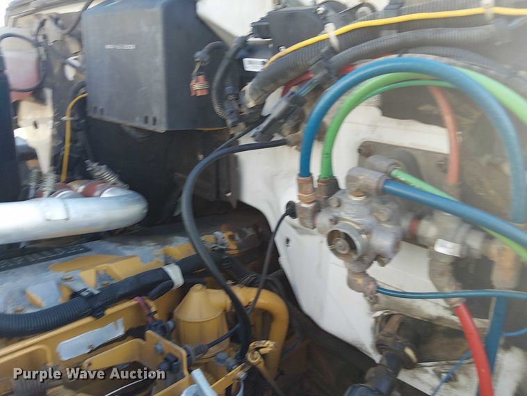 image for item NU9739 1993 Chevrolet Kodiak C7 flatbed truck