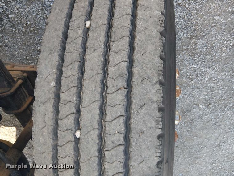 image for item NU9739 1993 Chevrolet Kodiak C7 flatbed truck