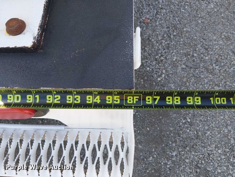 image for item NU9752 2006 Chevrolet Silverado 3500 Ext. Cab utility bed pickup truck