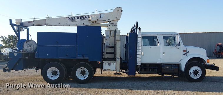 image for item NU9755 1993 International 4900 crane truck