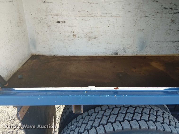 image for item NU9755 1993 International 4900 crane truck