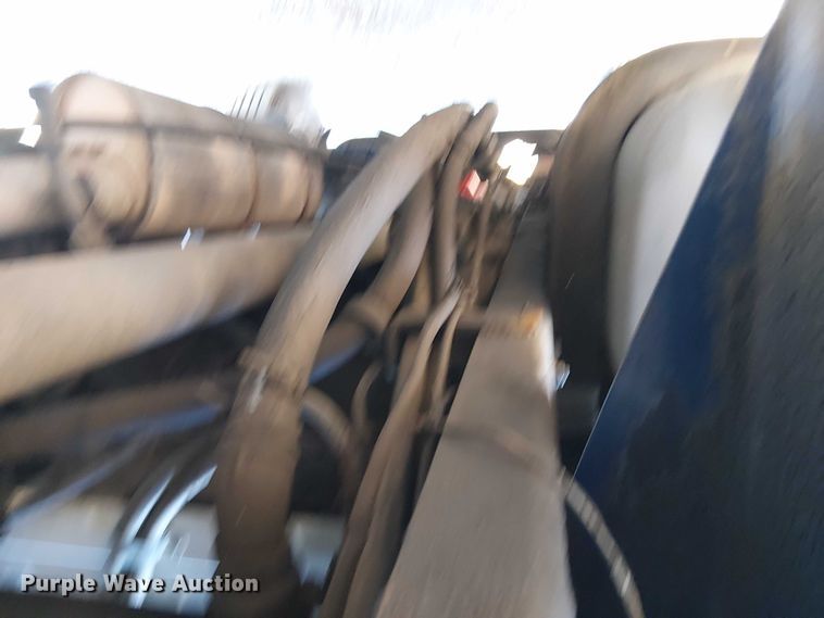 image for item NU9755 1993 International 4900 crane truck