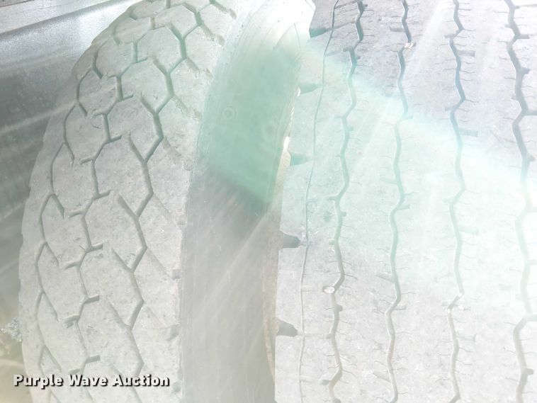 image for item NU9755 1993 International 4900 crane truck