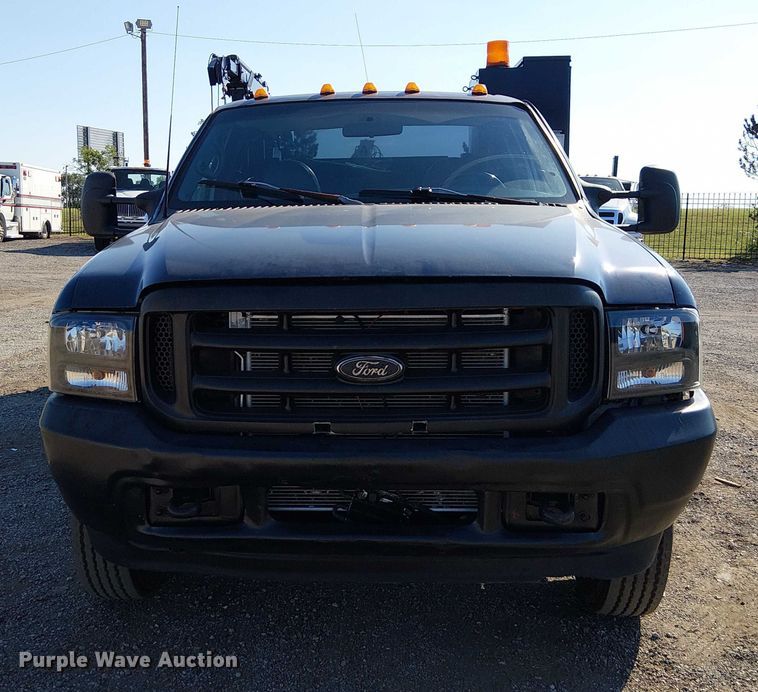 image for item NU9759 2000 Ford F550 Super Duty XL utility / service truck