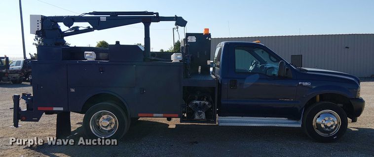 image for item NU9759 2000 Ford F550 Super Duty XL utility / service truck