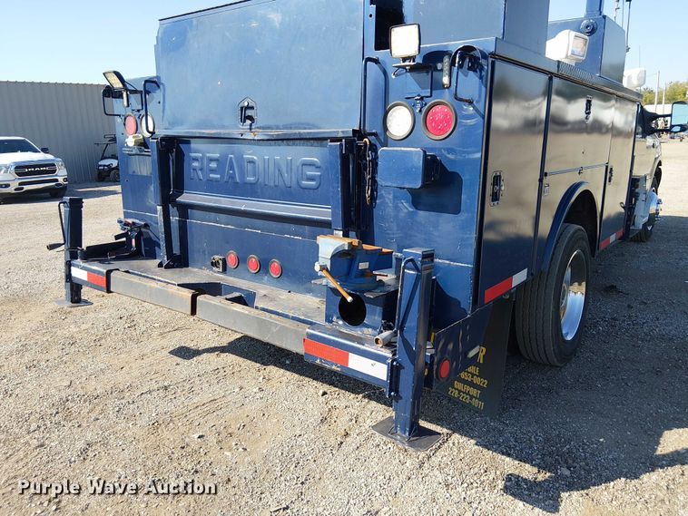 image for item NU9759 2000 Ford F550 Super Duty XL utility / service truck