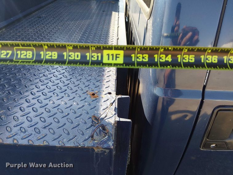 image for item NU9759 2000 Ford F550 Super Duty XL utility / service truck