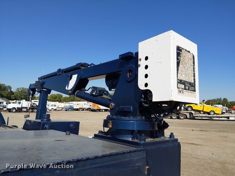 image for item NU9759 2000 Ford F550 Super Duty XL utility / service truck