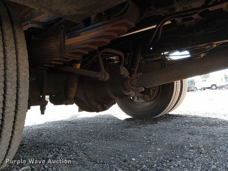 image for item NU9759 2000 Ford F550 Super Duty XL utility / service truck