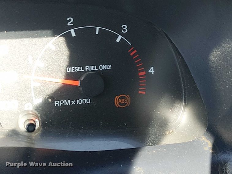 image for item NU9759 2000 Ford F550 Super Duty XL utility / service truck