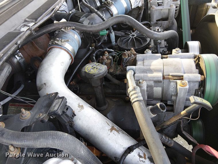 image for item NU9759 2000 Ford F550 Super Duty XL utility / service truck