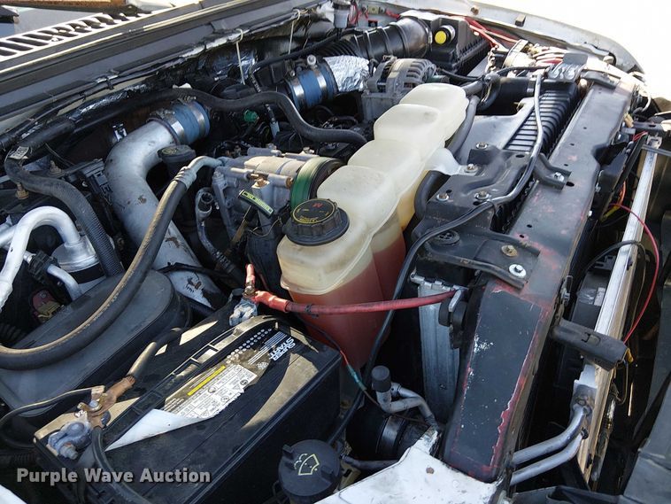 image for item NU9759 2000 Ford F550 Super Duty XL utility / service truck