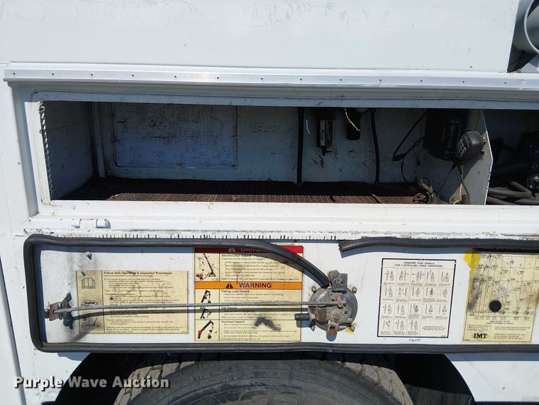 image for item NU9765 2014 Freightliner 108SD utility / service truck