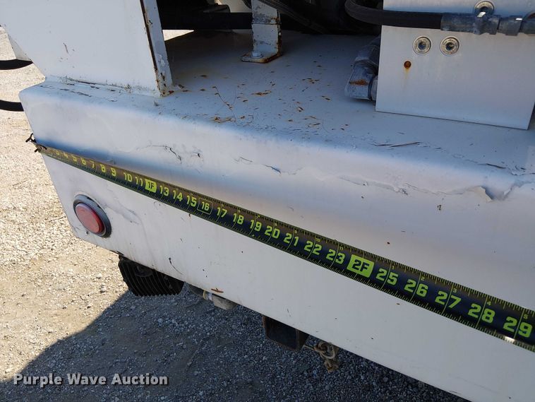 image for item NU9765 2014 Freightliner 108SD utility / service truck