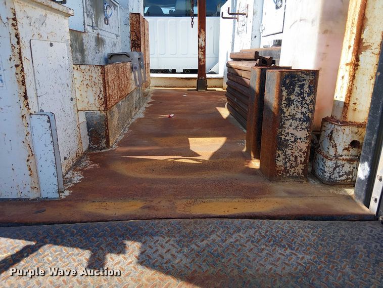 image for item NU9765 2014 Freightliner 108SD utility / service truck