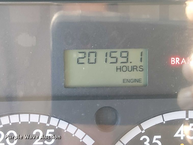 image for item NU9765 2014 Freightliner 108SD utility / service truck