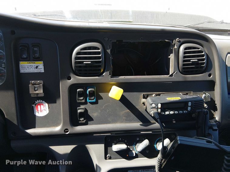 image for item NU9765 2014 Freightliner 108SD utility / service truck