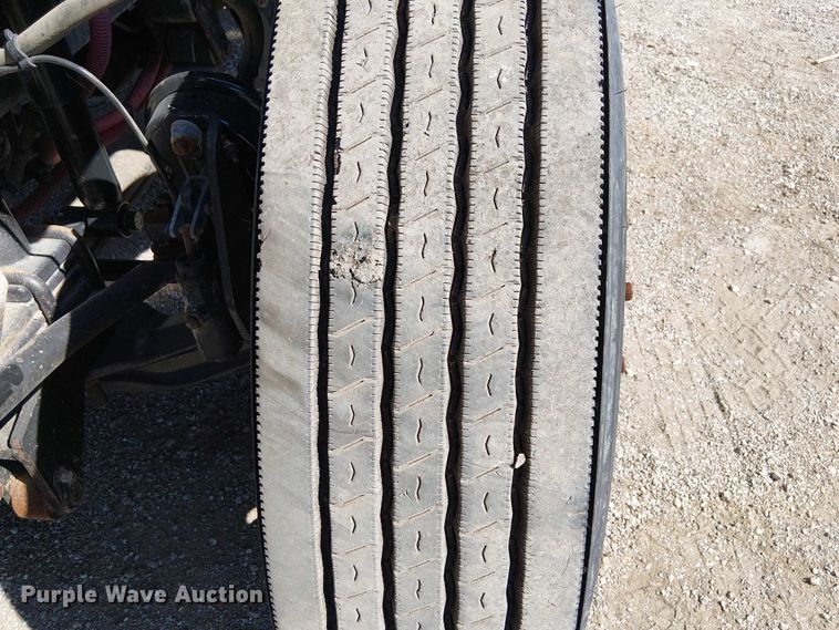 image for item NU9765 2014 Freightliner 108SD utility / service truck