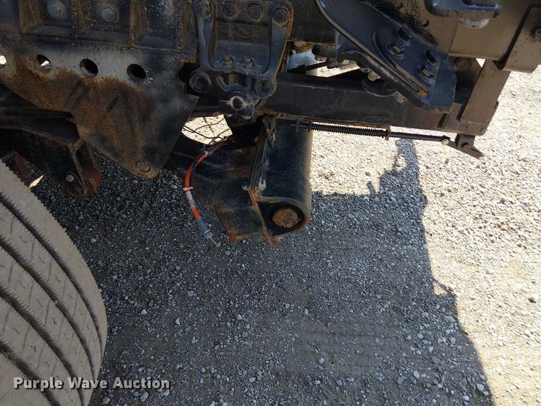 image for item NU9765 2014 Freightliner 108SD utility / service truck