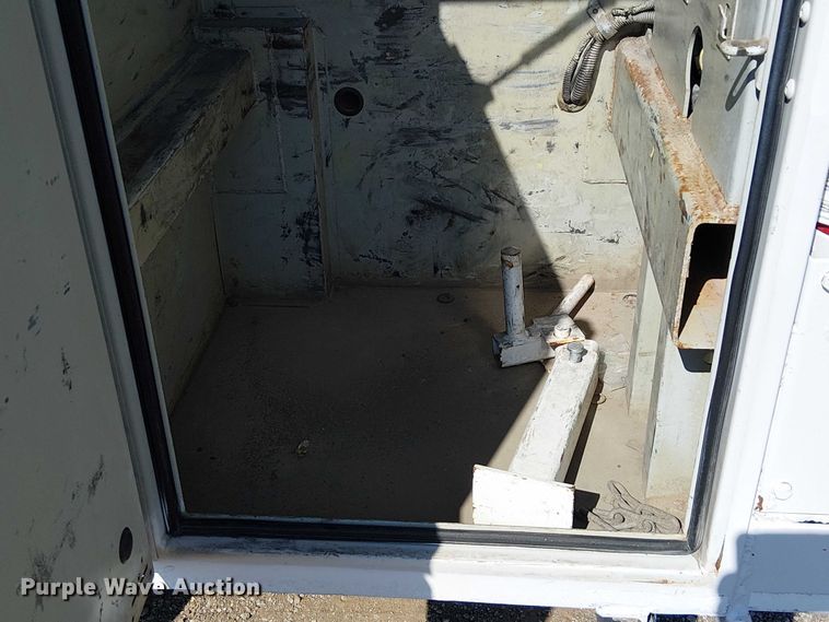 image for item NU9766 2012 Ford F450 Super Duty XL utility / service truck