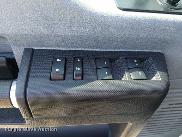 image for item NU9766 2012 Ford F450 Super Duty XL utility / service truck