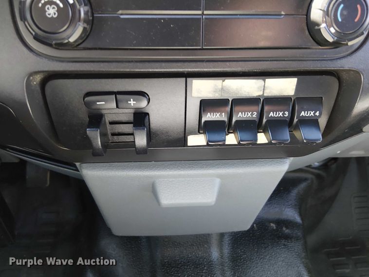 image for item NU9766 2012 Ford F450 Super Duty XL utility / service truck