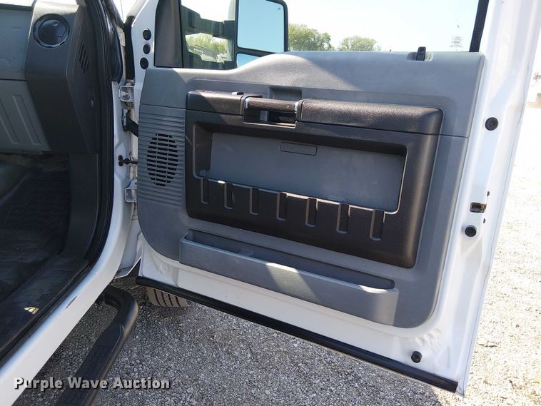 image for item NU9766 2012 Ford F450 Super Duty XL utility / service truck