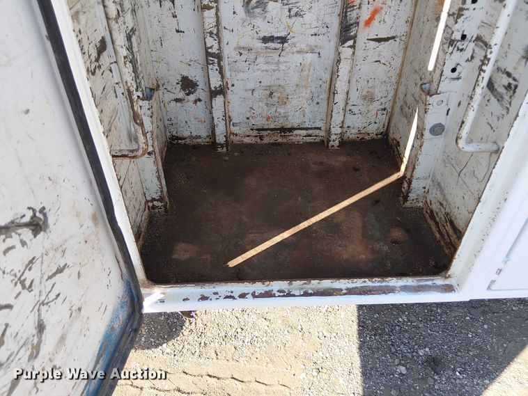 image for item NU9769 2008 International WorkStar 7500 Crew Cab crane truck