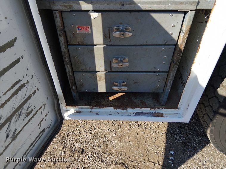 image for item NU9769 2008 International WorkStar 7500 Crew Cab crane truck