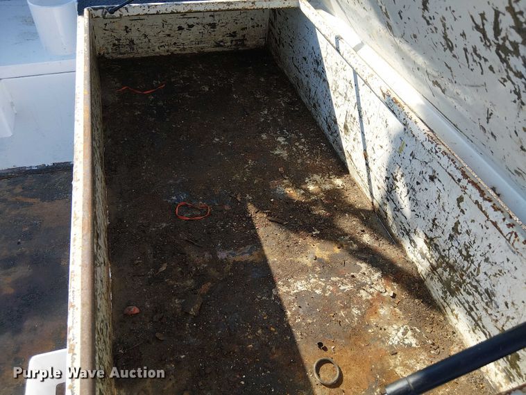 image for item NU9769 2008 International WorkStar 7500 Crew Cab crane truck