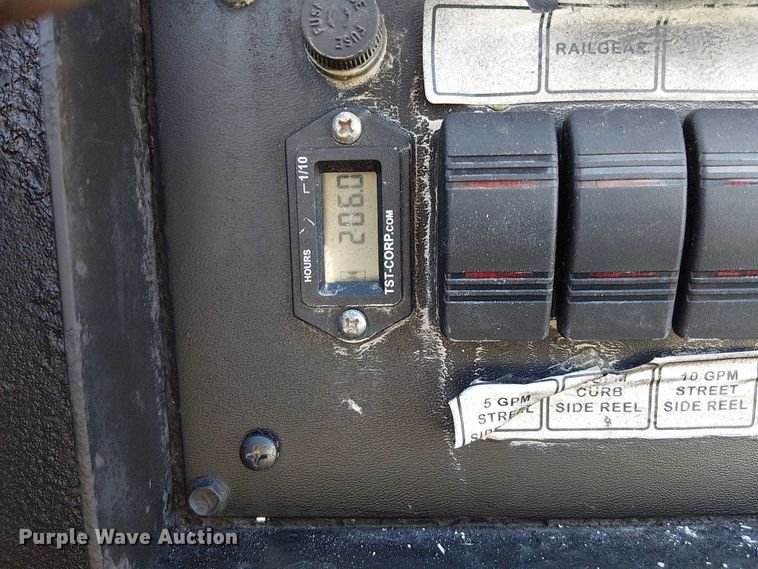 image for item NU9769 2008 International WorkStar 7500 Crew Cab crane truck