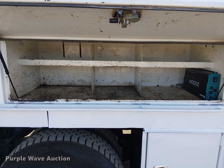 image for item NU9769 2008 International WorkStar 7500 Crew Cab crane truck