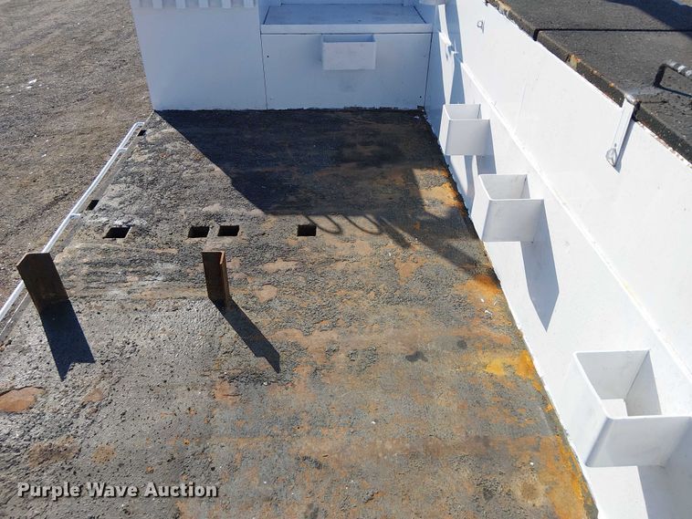 image for item NU9769 2008 International WorkStar 7500 Crew Cab crane truck