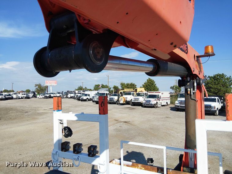 image for item NU9769 2008 International WorkStar 7500 Crew Cab crane truck