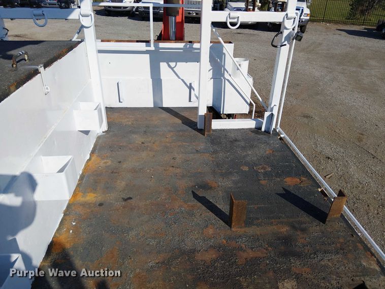 image for item NU9769 2008 International WorkStar 7500 Crew Cab crane truck