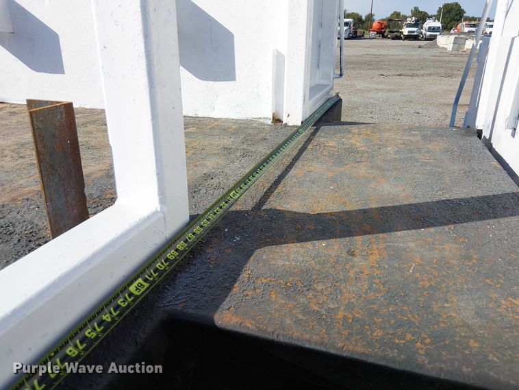 image for item NU9769 2008 International WorkStar 7500 Crew Cab crane truck