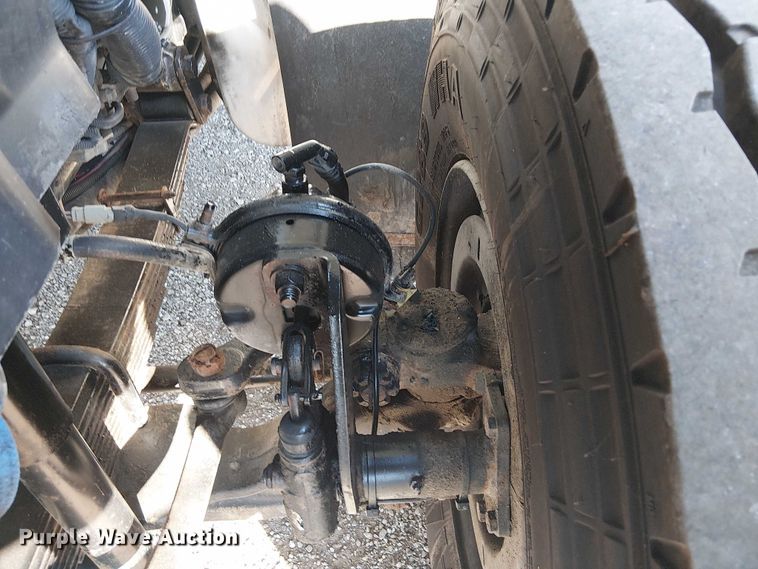 image for item NU9769 2008 International WorkStar 7500 Crew Cab crane truck