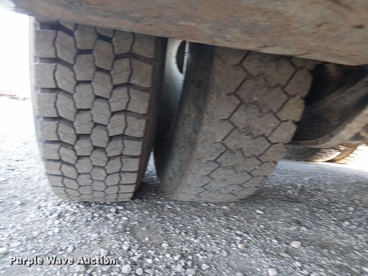 image for item NU9769 2008 International WorkStar 7500 Crew Cab crane truck