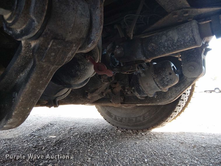 image for item NU9769 2008 International WorkStar 7500 Crew Cab crane truck