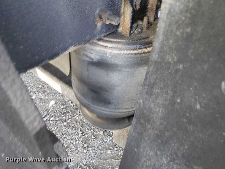 image for item NU9769 2008 International WorkStar 7500 Crew Cab crane truck