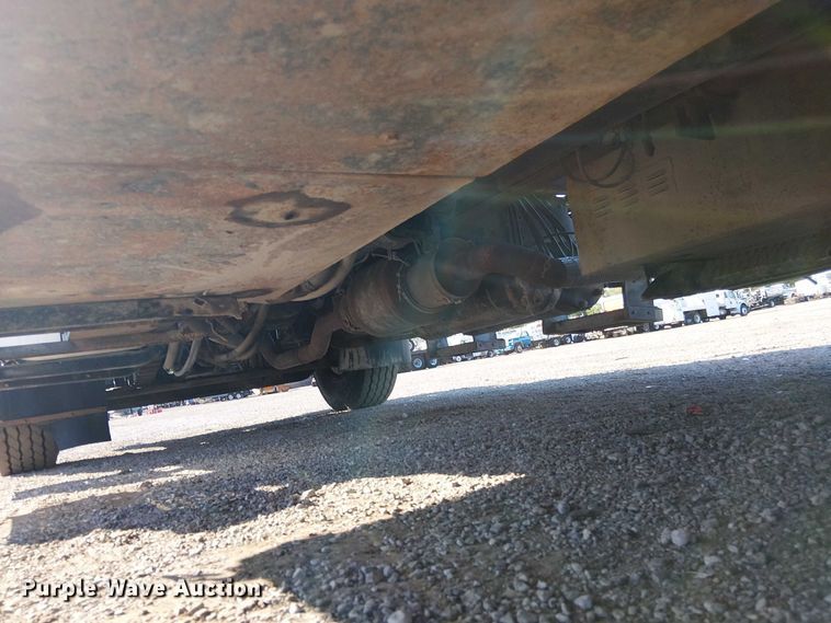 image for item NU9769 2008 International WorkStar 7500 Crew Cab crane truck