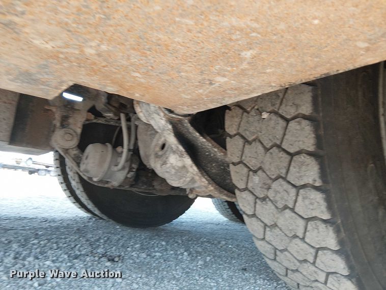 image for item NU9769 2008 International WorkStar 7500 Crew Cab crane truck