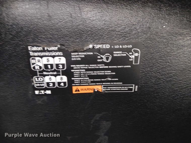 image for item NU9769 2008 International WorkStar 7500 Crew Cab crane truck