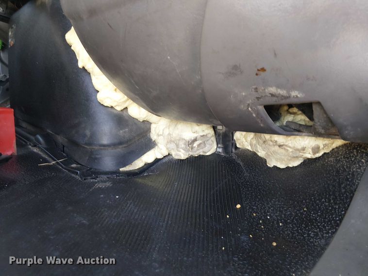 image for item NU9769 2008 International WorkStar 7500 Crew Cab crane truck