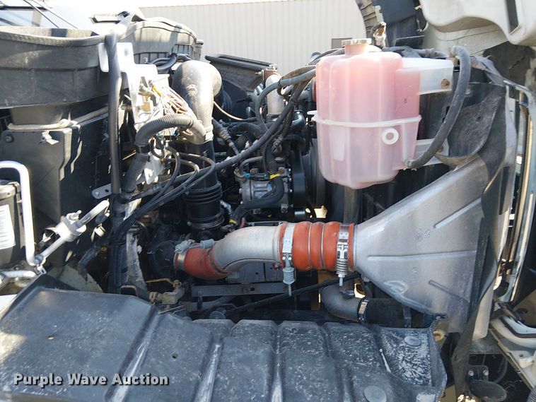 image for item NU9769 2008 International WorkStar 7500 Crew Cab crane truck