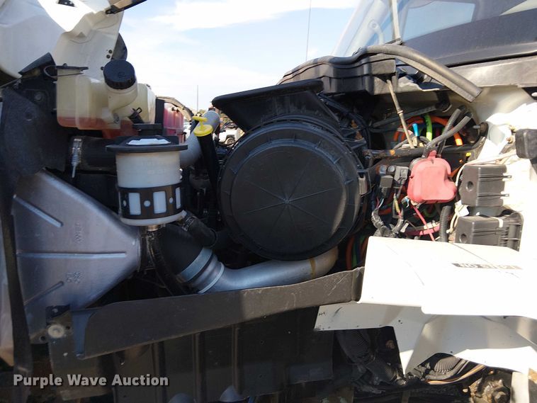 image for item NU9769 2008 International WorkStar 7500 Crew Cab crane truck